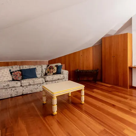 Cecilia By Interhome *